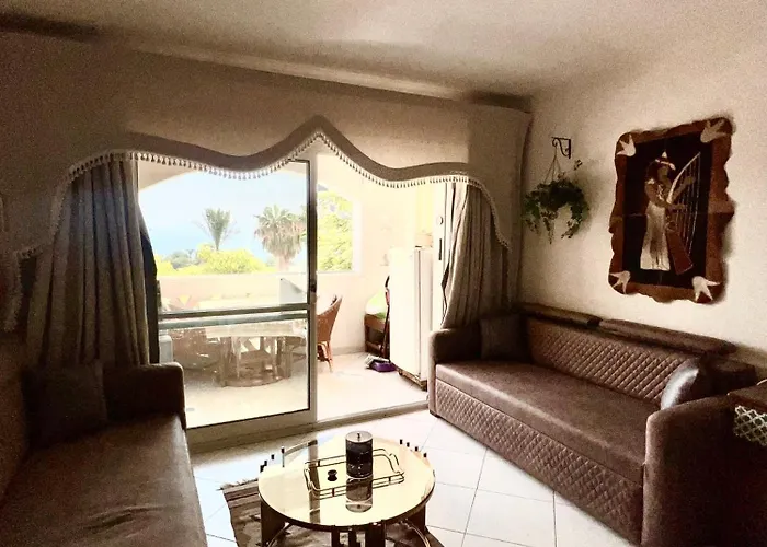 Sea View With Full Kitchen And Living